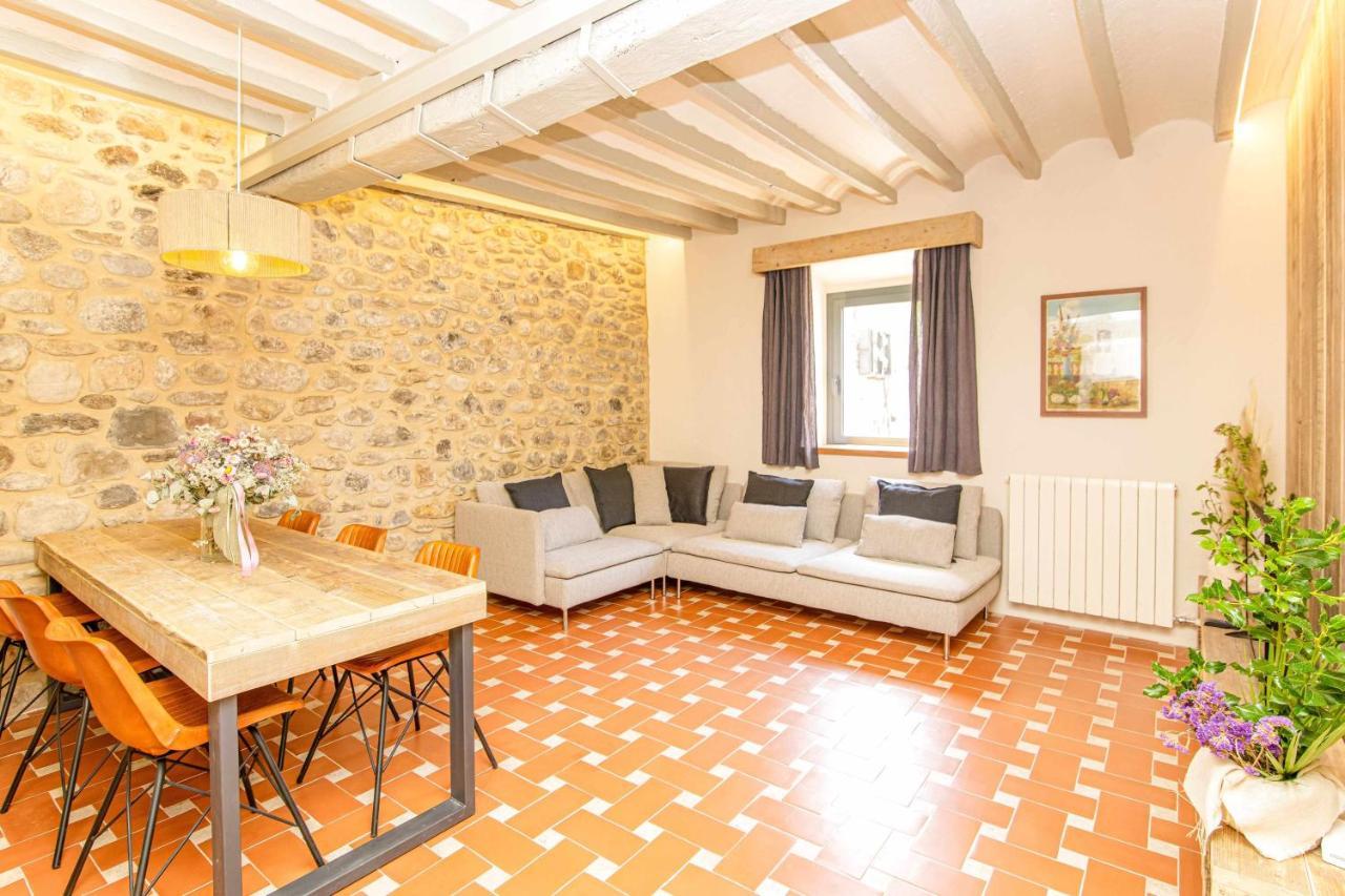 El Molino De Besalu Casa Con Jardin Villa Luaran gambar