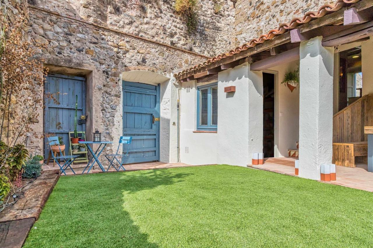 El Molino De Besalu Casa Con Jardin Villa Luaran gambar